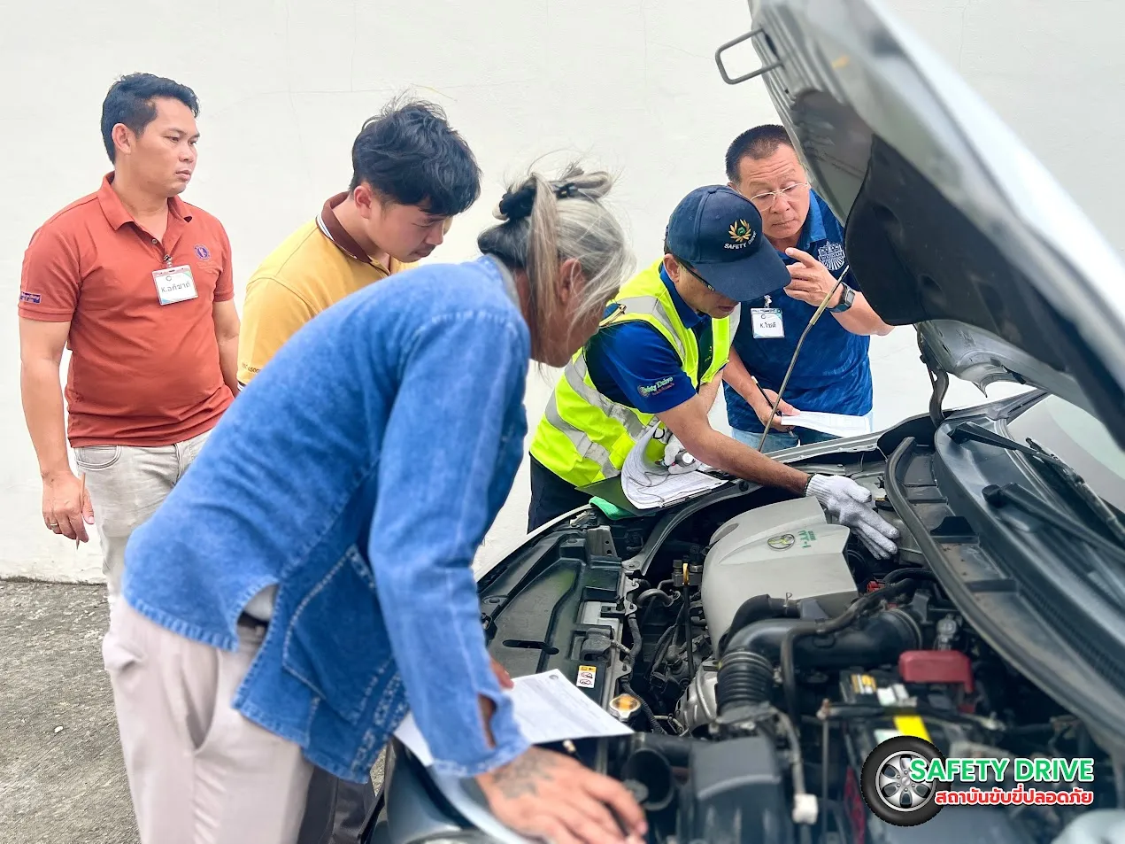 ภาพบรรยากาศ การอบรมขับขี่ปลอดภัย พนักงานขับรถในองค์กร โดย Safety Drive สถาบันอบรมขับขี่ปลอดภัย