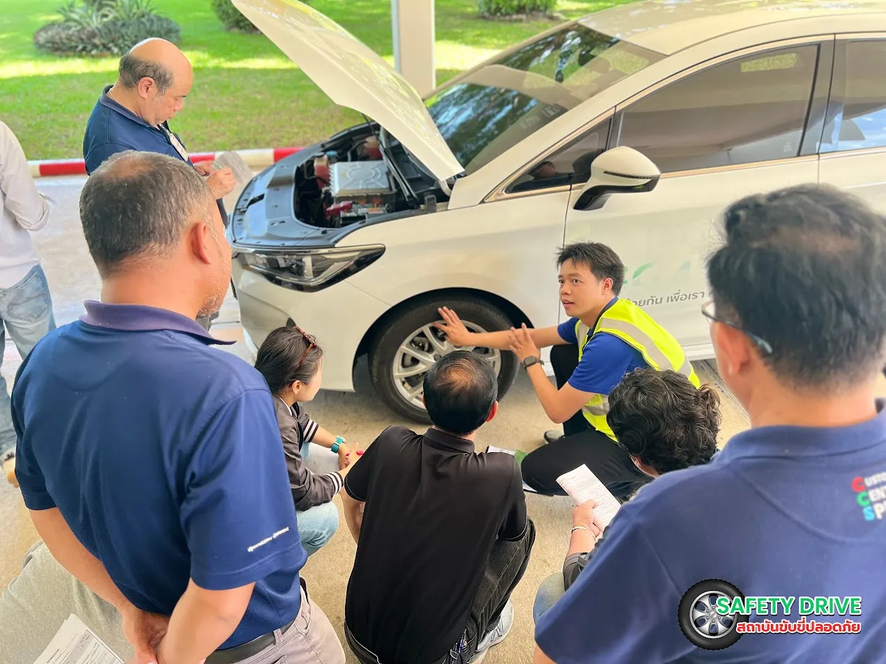 ภาพบรรยากาศ การอบรมขับขี่ปลอดภัย พนักงานขับรถในองค์กร โดย Safety Drive สถาบันอบรมขับขี่ปลอดภัย