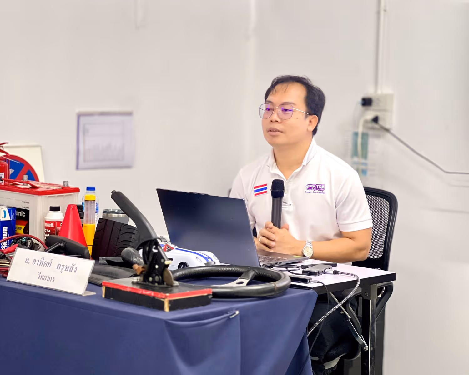 ภาพบรรยากาศ การอบรมขับขี่ปลอดภัย พนักงานขับรถในองค์กร โดย Safety Drive สถาบันอบรมขับขี่ปลอดภัย