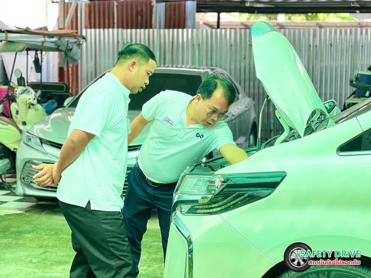 ภาพบรรยากาศ การอบรมขับขี่ปลอดภัย พนักงานขับรถในองค์กร โดย Safety Drive สถาบันอบรมขับขี่ปลอดภัย