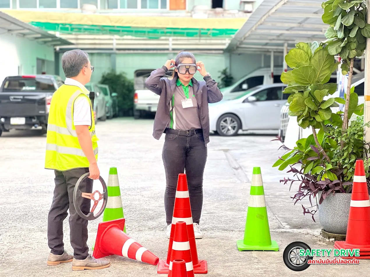 ภาพบรรยากาศ การอบรมขับขี่ปลอดภัย พนักงานขับรถในองค์กร โดย Safety Drive สถาบันอบรมขับขี่ปลอดภัย