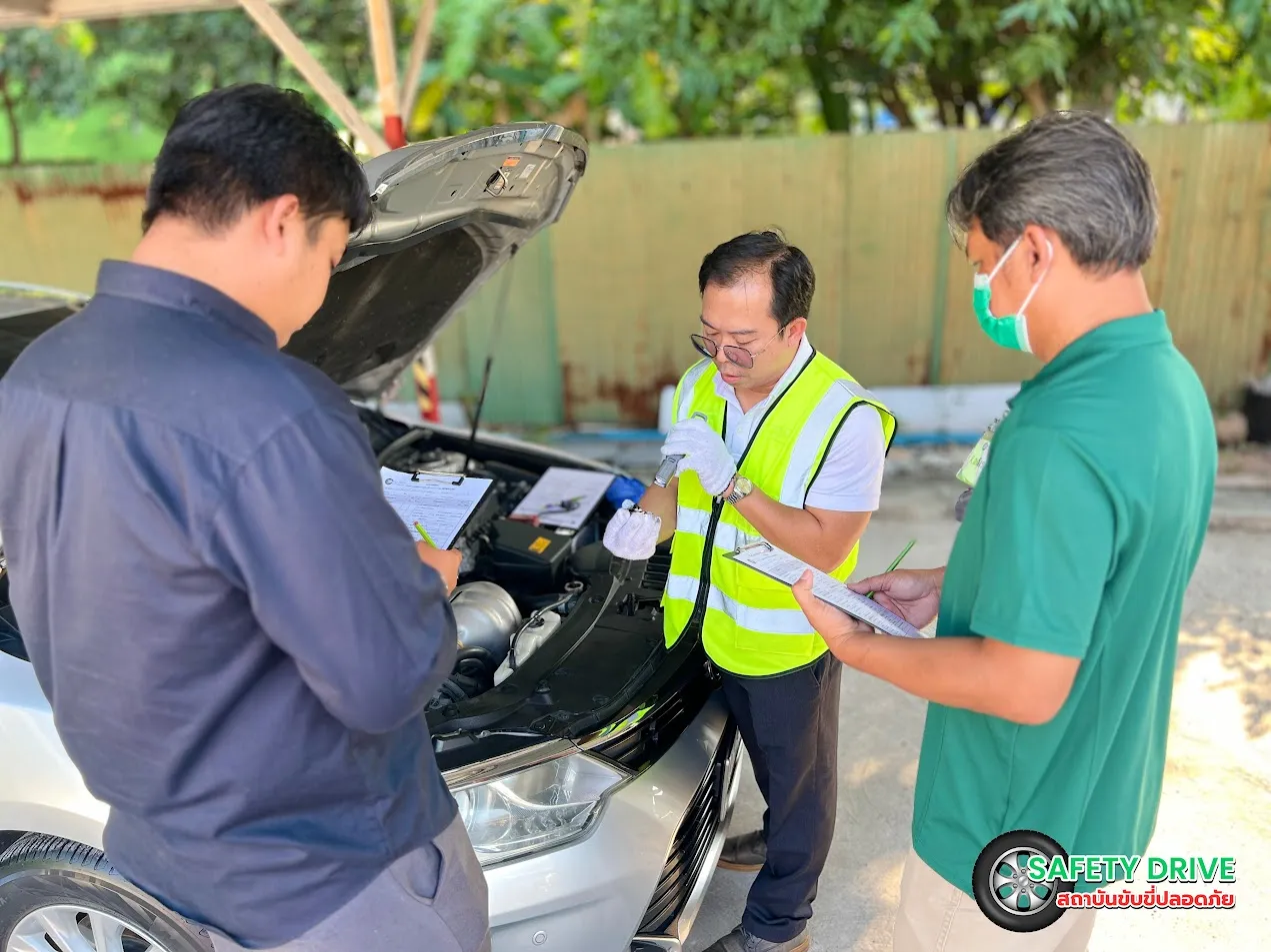 ภาพบรรยากาศ การอบรมขับขี่ปลอดภัย พนักงานขับรถในองค์กร โดย Safety Drive สถาบันอบรมขับขี่ปลอดภัย