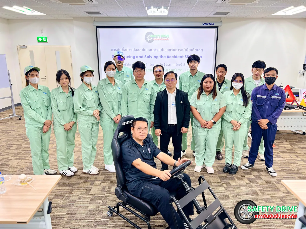 ภาพบรรยากาศ การอบรมขับขี่ปลอดภัย พนักงานขับรถในองค์กร โดย Safety Drive สถาบันอบรมขับขี่ปลอดภัย